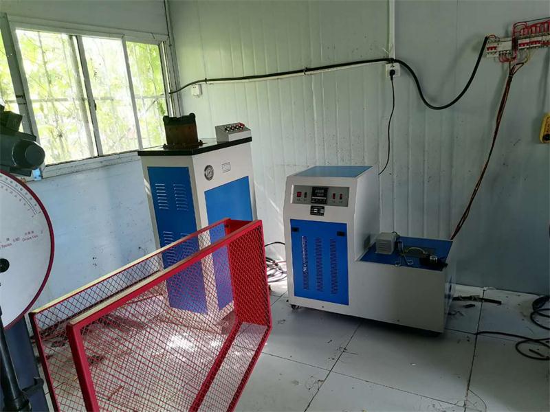 電子試驗(yàn)機(jī)